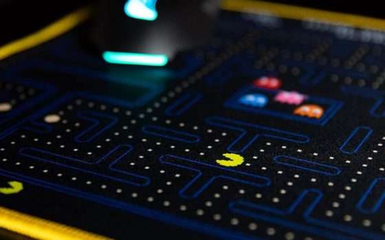 Il tappetino da gaming di Pac-Man in offerta è il regalo che non sapevi di volere