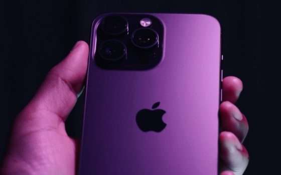 Apple: iPhone pieghevole e con Face ID sotto il display