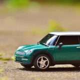 Come scegliere l'assicurazione auto online? È semplice e si risparmia