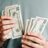 Conto con canone zero, prelievi e bonifici gratis e molto altro: solo con Fineco