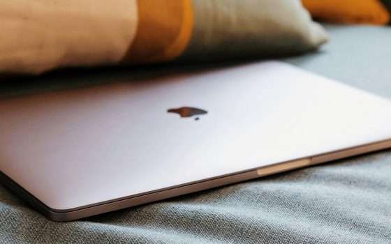 Apple: i MacBook pieghevoli potrebbero arrivare nel 2026