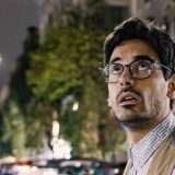 Scopri come vedere Faccende complicate in streaming dall'estero