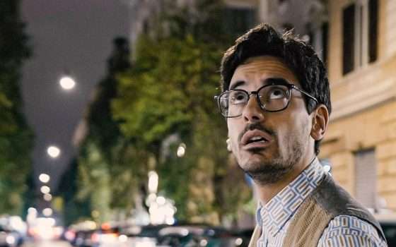 Scopri come vedere Faccende complicate in streaming dall'estero