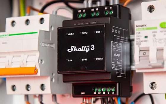 Shelly Pro 3 al MINIMO STORICO: relè a 3 canali Wi-Fi