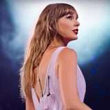 Guarda tutto il catalogo di Disney+ a partire da 5,99€ al mese (piano Standard con pubblicità)