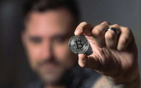 Il valore del Bitcoin non si ferma e raggiunge un nuovo record: cosa fare adesso?