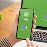 Collegati ai Wi-Fi pubblici senza paura con PrivateVPN: 85% di sconto