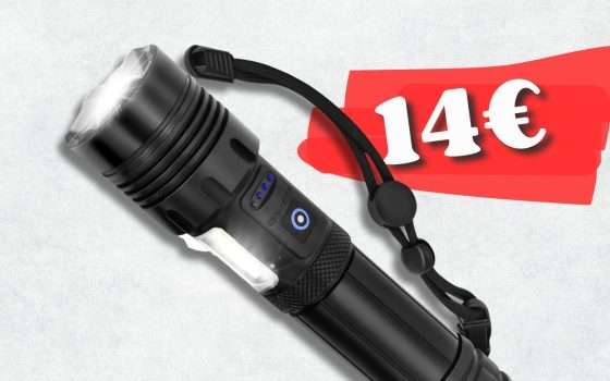 ZERO probabilità di rimanere al buio con TORCIA LED ricaricabile (14€)