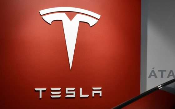 Tesla Robotaxi sta arrivando, parola di Elon Musk