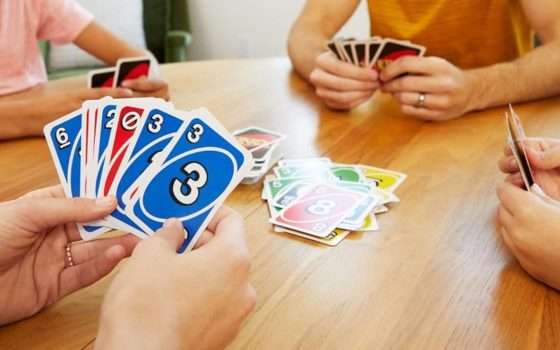 Il popolare gioco di carte UNO in SUPER SCONTO su Amazon (-55%)