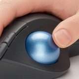 Logitech Ergo M575: il mouse wireless con trackball è al MINIMO su Amazon