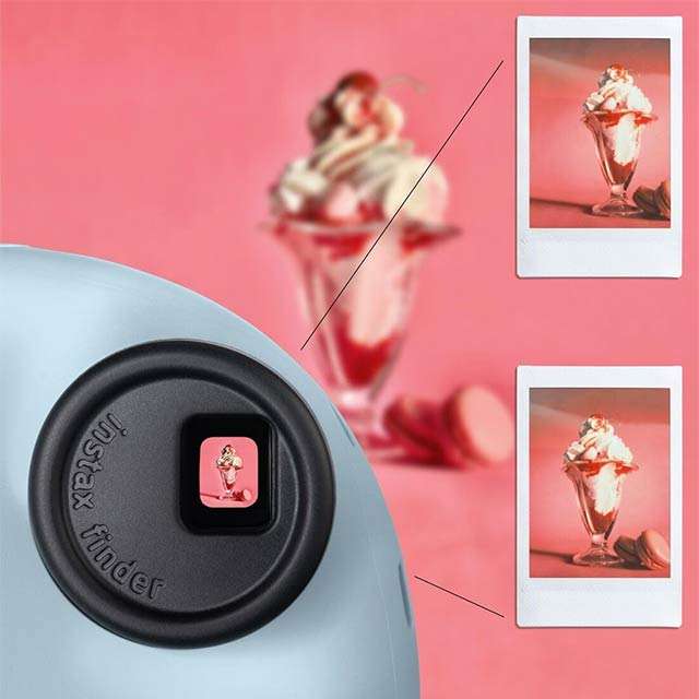 La fotocamera istantanea Fujifilm instax mini 12