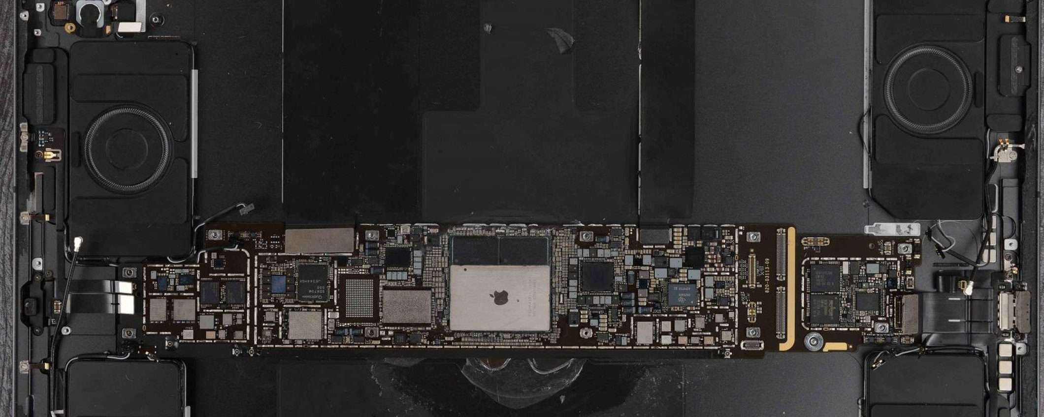 iPad Pro 13 pollici: batteria facilmente rimovibile