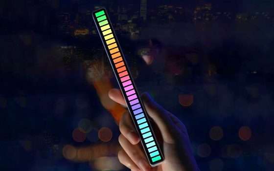 Luce LED attivata da musica e voce: tua a soli 4,79€