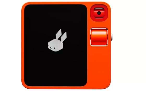 Humane AI Pin e Rabbit R1 deludono le aspettative