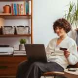 Carta prepagata da usare in vacanza all'estero: la migliore ora è gratis