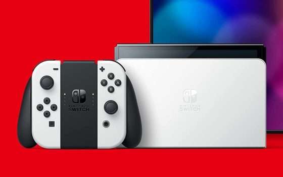 Nintendo Switch OLED: la versione Bianca a un prezzo ASSURDO su eBay