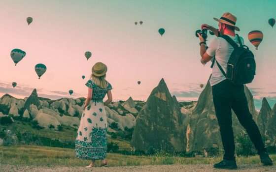 In vacanza con un conto extra: perché è meglio non usare quello principale