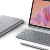 Lenovo Tab Plus: schermo 2K e otto altoparlanti