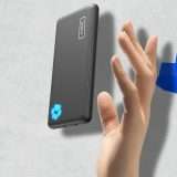 Power BANK ultra sottile e potente con 10000mAh da portare a spasso