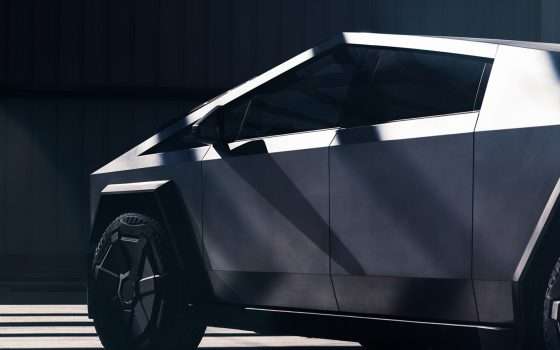 Tesla Cybertruck: consegne sospese per il tergicristalli