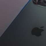 iPhone: modello pieghevole da 7,9