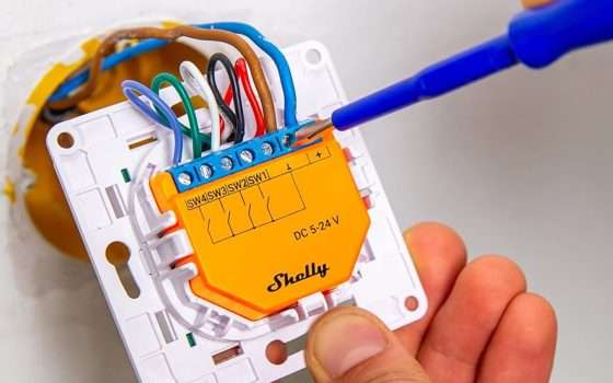 Shelly Plus i4 DC: il controller Wi-Fi e BT è in FORTE SCONTO