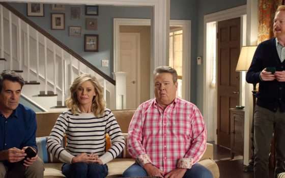 Meta ha riunito il cast di Modern Family per lo spot di WhatsApp