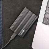 SSD portatile Samsung T7 Shield: 1 TB e SCONTO 41%