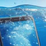 Si può rimuovere l'acqua dallo smartphone con il suono?