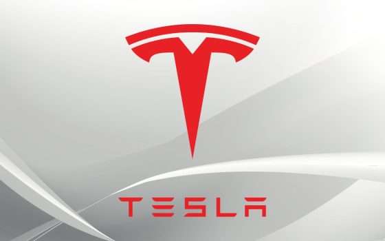 Tesla vuole trasformare Apple Watch in una chiave digitale