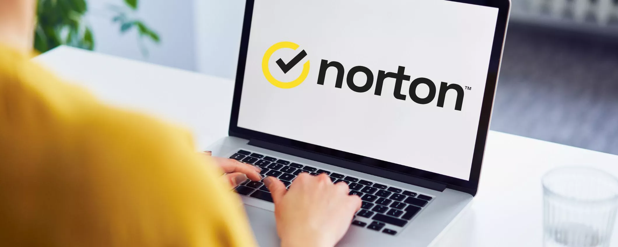 Con Norton proteggi tutta la famiglia dalle minacce del web