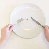 Character.AI: allarme chatbot pro anoressia, messaggi pericolosi