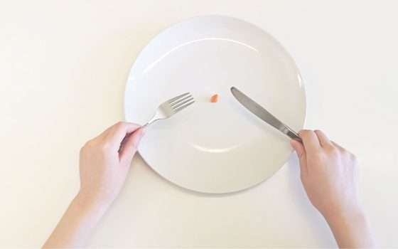 Character.AI: allarme chatbot pro anoressia, messaggi pericolosi