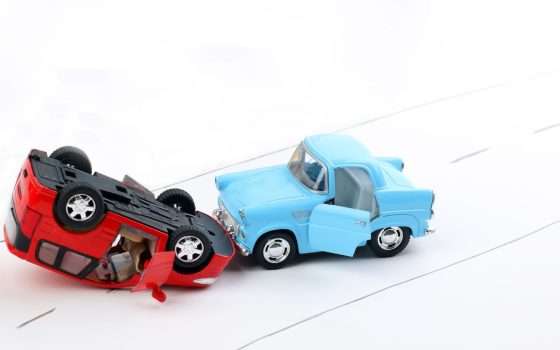 Galaxy S25 avrà il sensore per il rilevamento degli incidenti auto