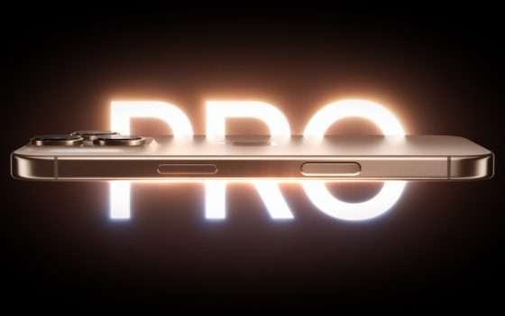 Apple iPhone 16 Pro a prezzo bomba per il Fine Anno di eBay