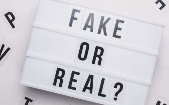 Deepfake: l'AI causerà perdite da 40 miliardi di dollari entro il 2027