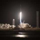 SpaceX, lancio di Falcon 9 verso la Luna con due lander privati