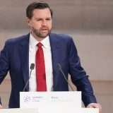 JD Vance: troppe regole sull'AI in Europa