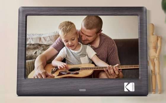 Idea regalo: la cornice digitale KODAK è perfetta (forte sconto)