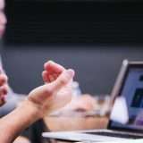 Riassunto automatico di una riunione con lo strumento AI di Notion