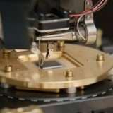 Amazon lancia Ocelot, il chip per computer quantistici