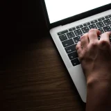 Il doxxing è un pericolo, proteggiti con Incogni: ora è in sconto del 55%