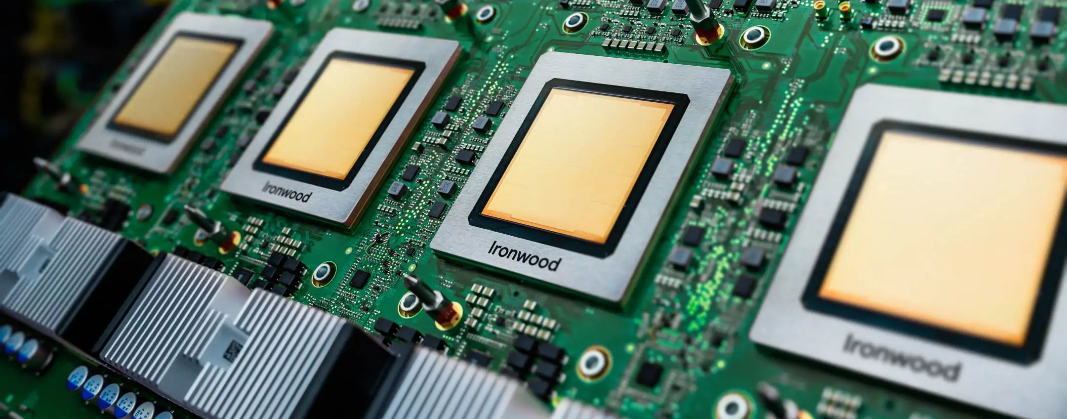 Google Cloud Next ’25: nuova TPU Ironwood per AI