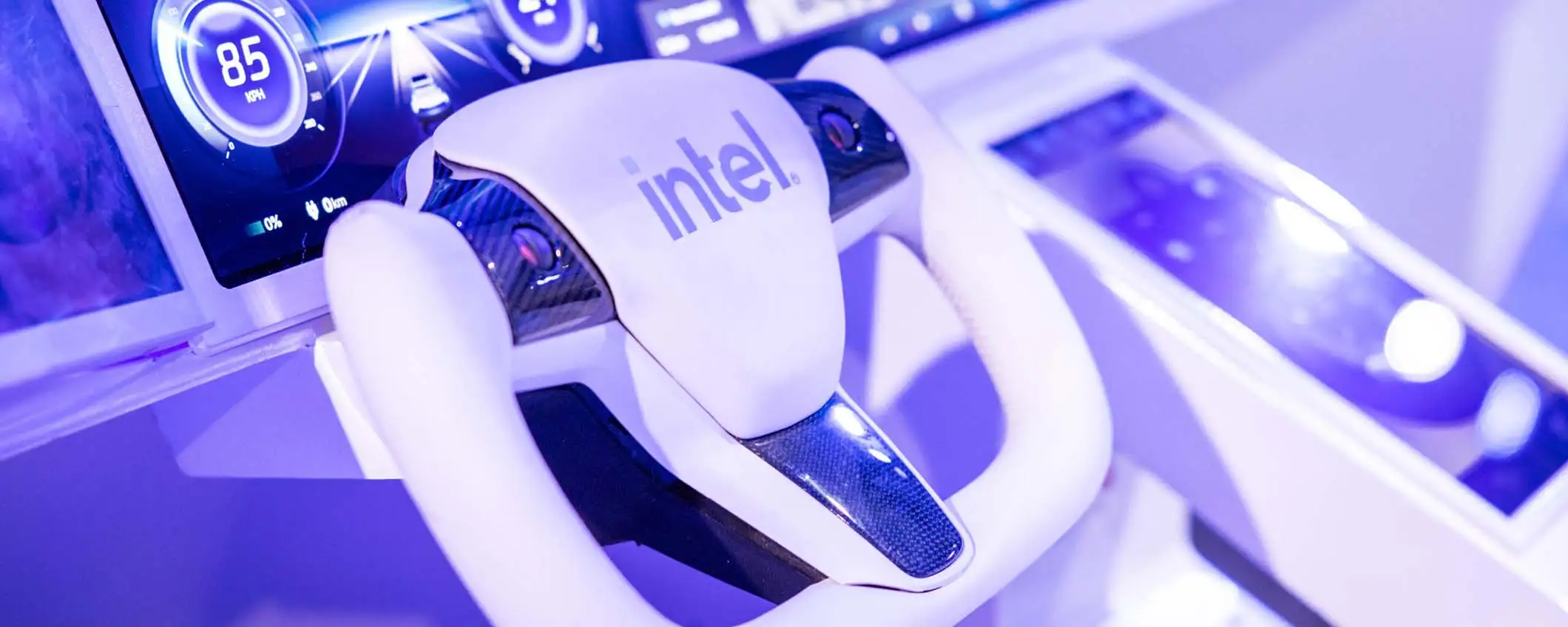 Intel lavora su una nuova CPU a 32 core per l’automotive
