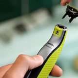Ora puoi finalmente avere l’innovativo rasoio elettrico Philips OneBlade a meno di 30€