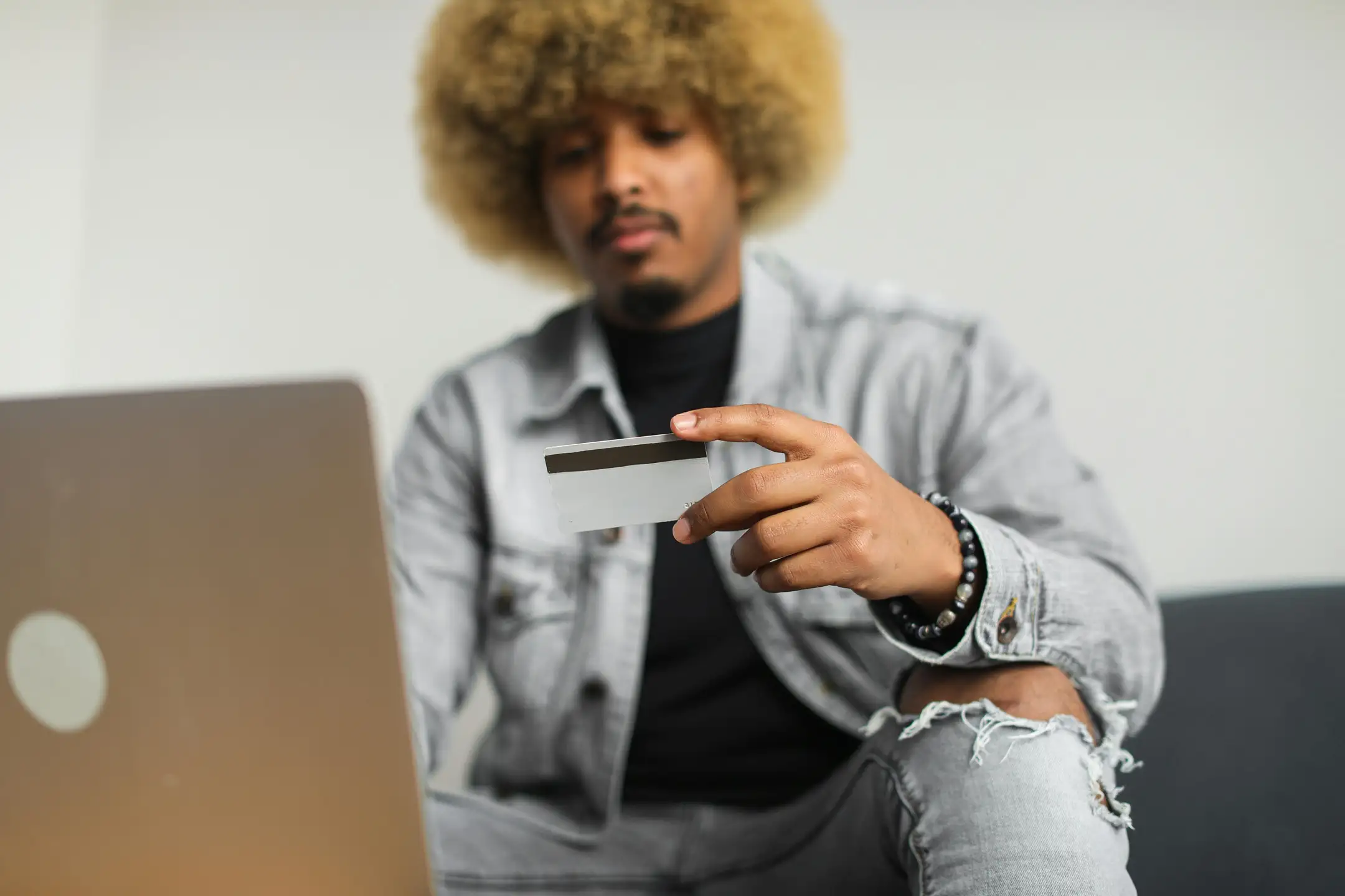 Conto aziendale con Vivid: c’è anche il cashback fino al 10% sulle spese