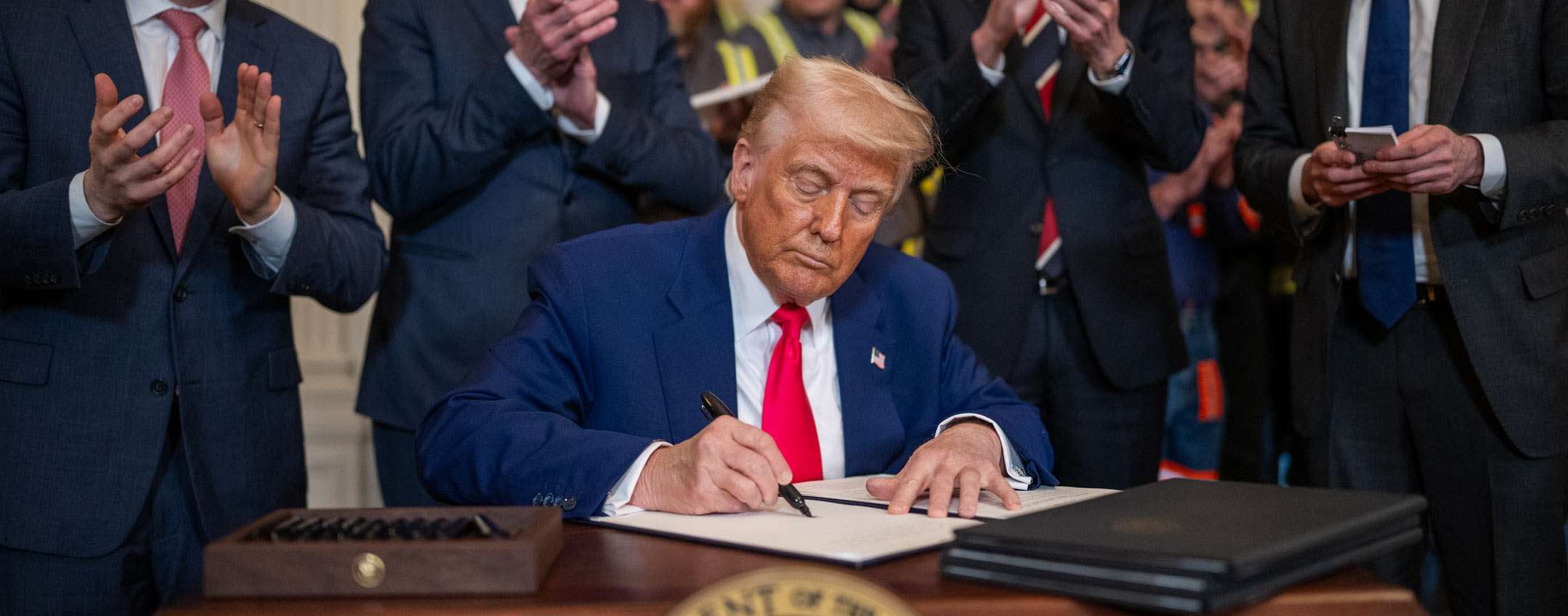 USA: dazi 125% per la Cina, 10% al resto del mondo (per 90 giorni)