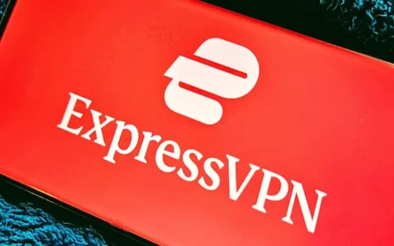 Naviga veloce e protetto con ExpressVPN: ora è in sconto del 60%