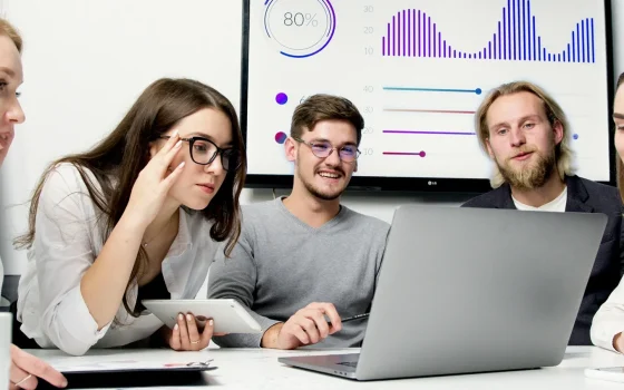 Vuoi creare un sito senza esperienza e in pochi minuti? Prova Hostinger gratis